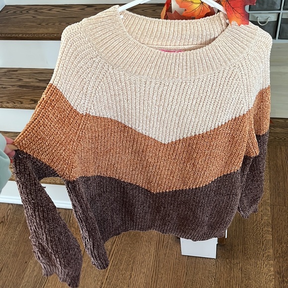 Fall sweater - Picture 2 of 2